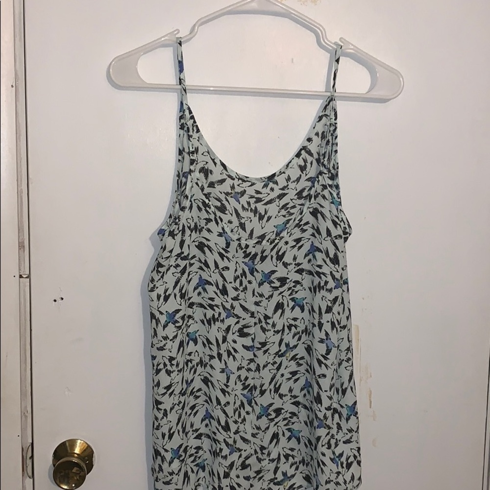 Apt9 size large shirt.
